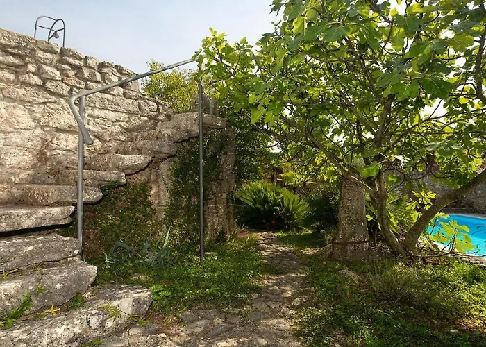 Rosemary Villa *